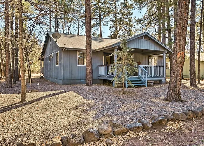 Near Hiking & Golfing: Pinetop W/ Deck! Holiday home Indian Pine